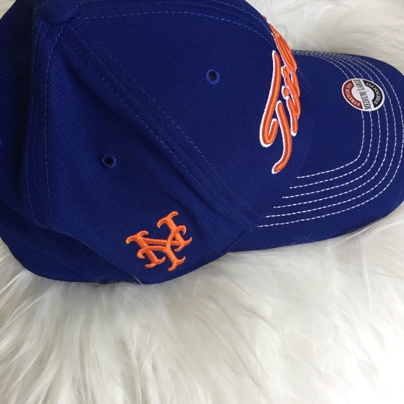 Titleist NY hat - Picture 2 of 4